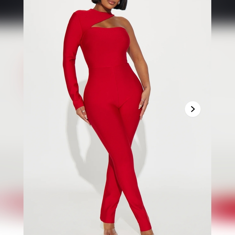 Elegant Red One-Shoulder Jumpsuit